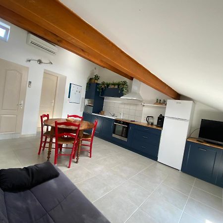 Appartement Climatise Au Pied Du Mont Ventoux Malemort-du-Comtat Екстер'єр фото
