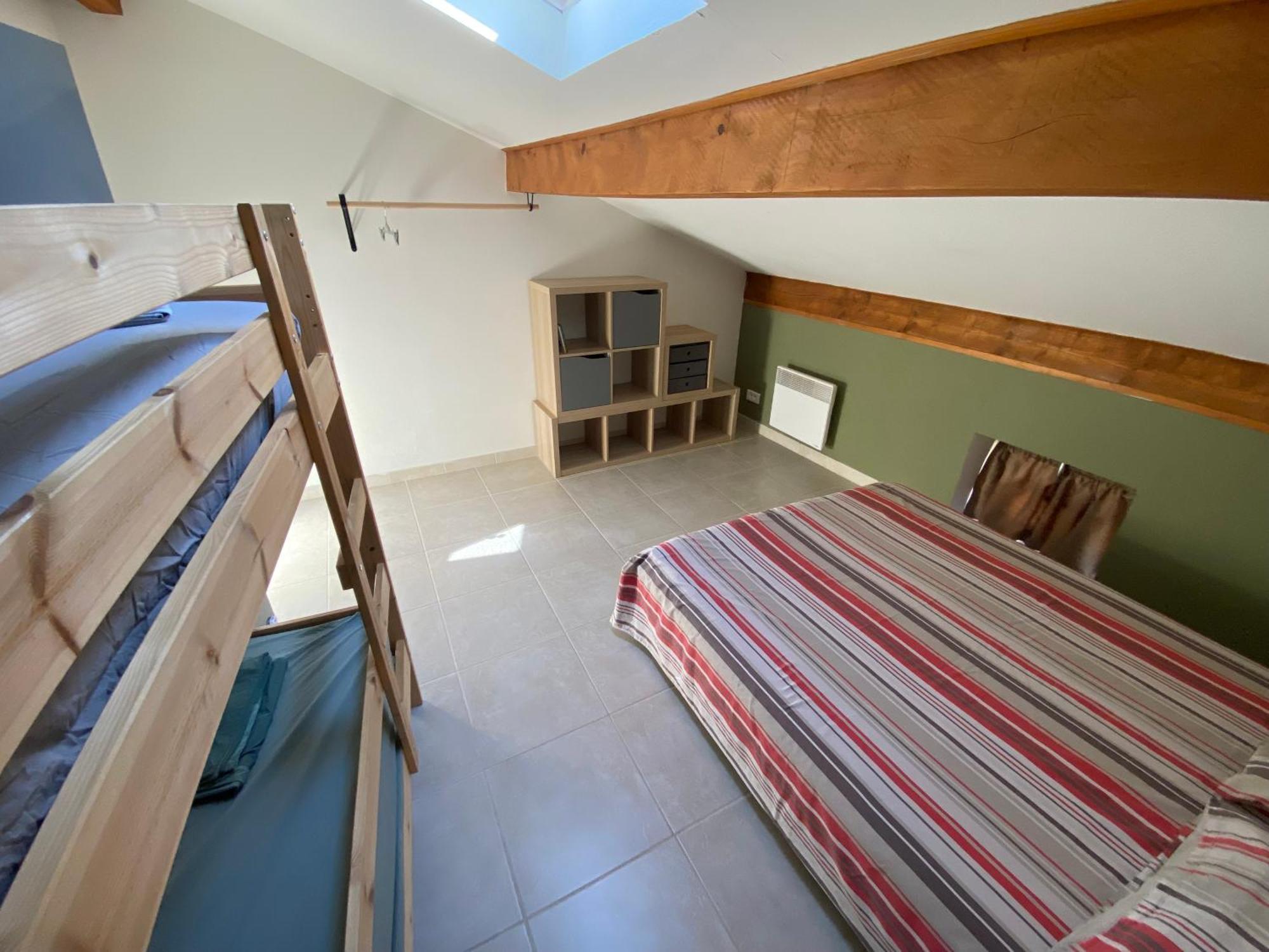 Appartement Climatise Au Pied Du Mont Ventoux Malemort-du-Comtat Екстер'єр фото